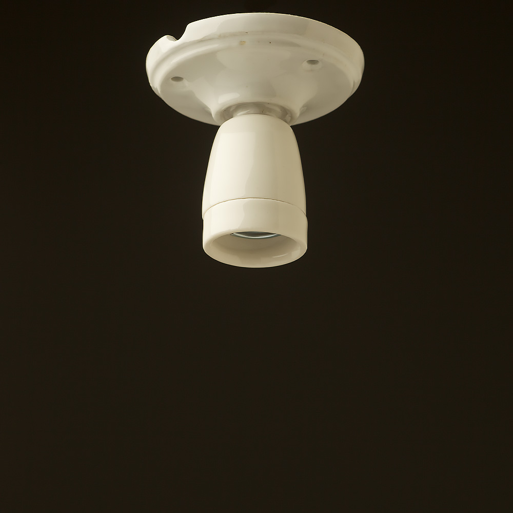 Vintage White Porcelain Batten e27 socket